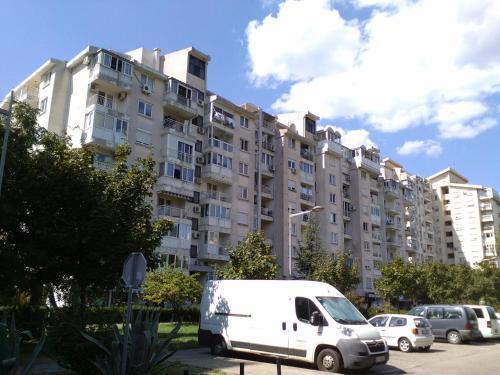 Бар: Lola apartment