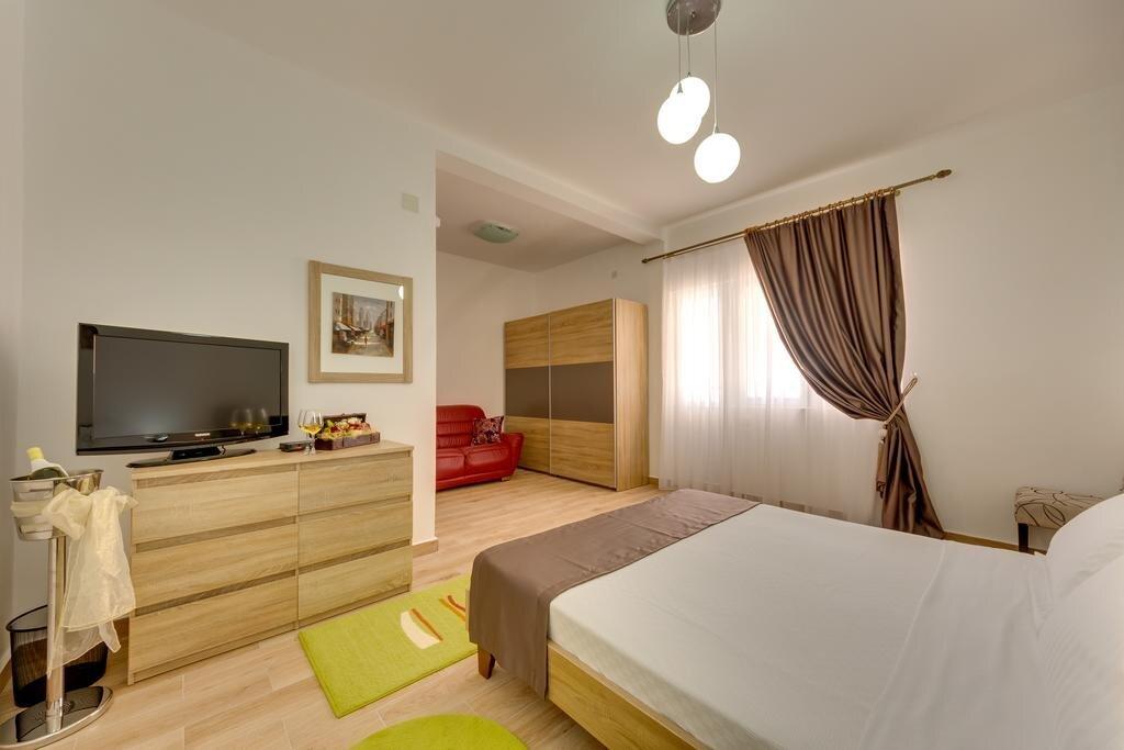 Сутоморе: Hotel Akapulco