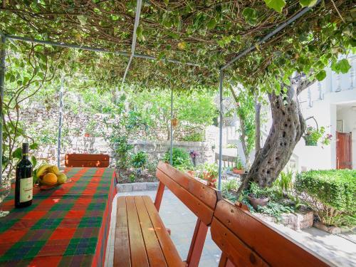 Петровац: Rooms Garden
