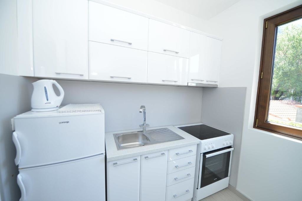 Доброта: Apartment Shell