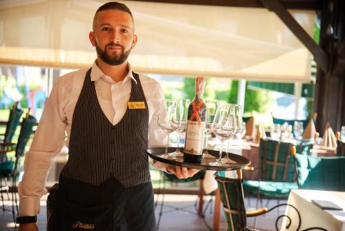 Биело-Поле: Hotel Dvor