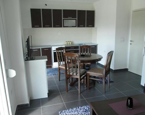 Бар: Apartments Stevanovic