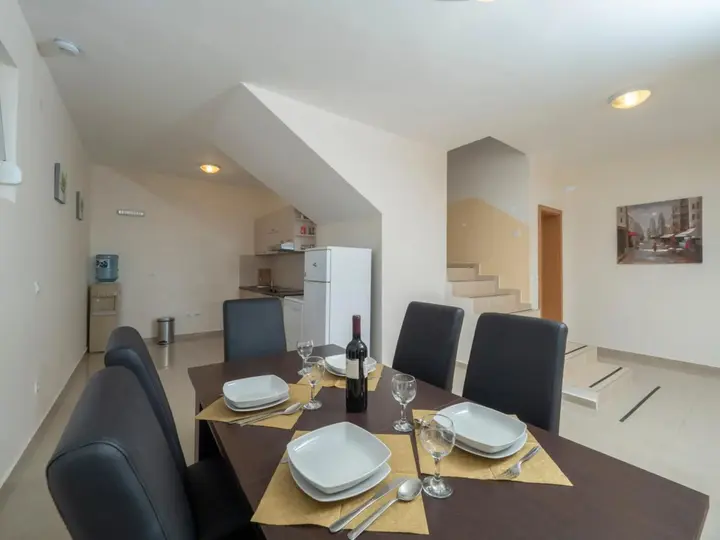 Бар: Berg Apartments
