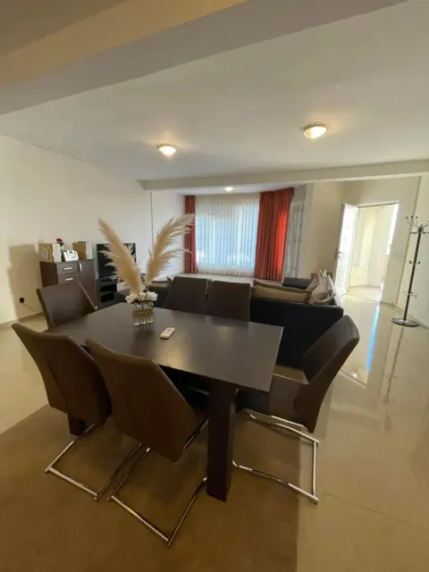 Бар: Berg Apartments
