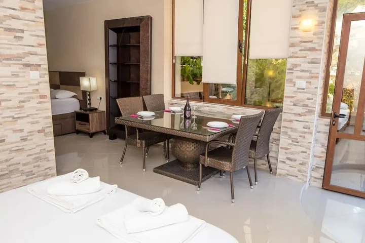 Петровац: Jovan Apartments