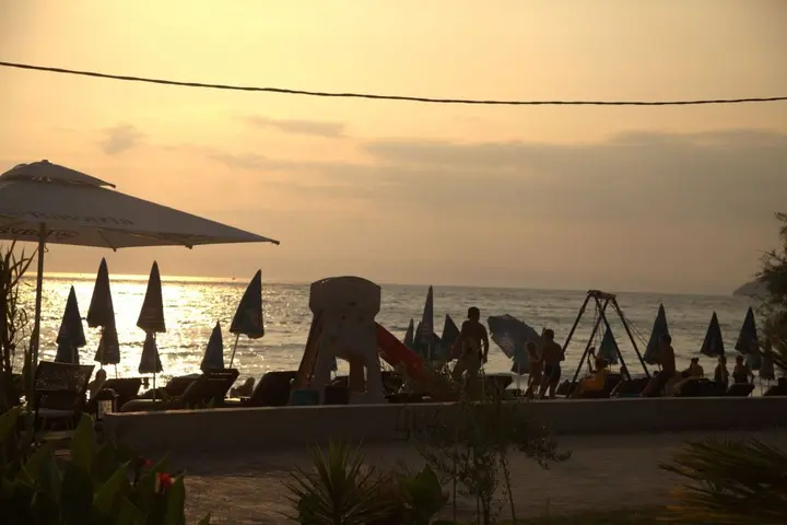 Бар: Apartments Kuce Lekovica snack bar- Bistro & Beach