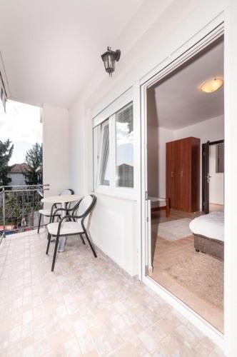 Тиват: Apartments Pean