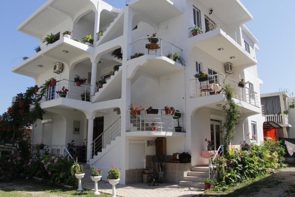 Ульцинь: Apartments Armini