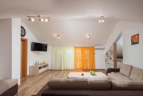 Тиват: Apartments Viktoria