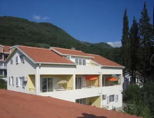 Тиват: Apartments Viktoria