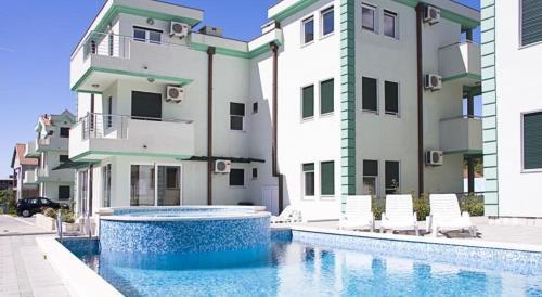 Зеленика: Apartments Zelenika Herceg Novi