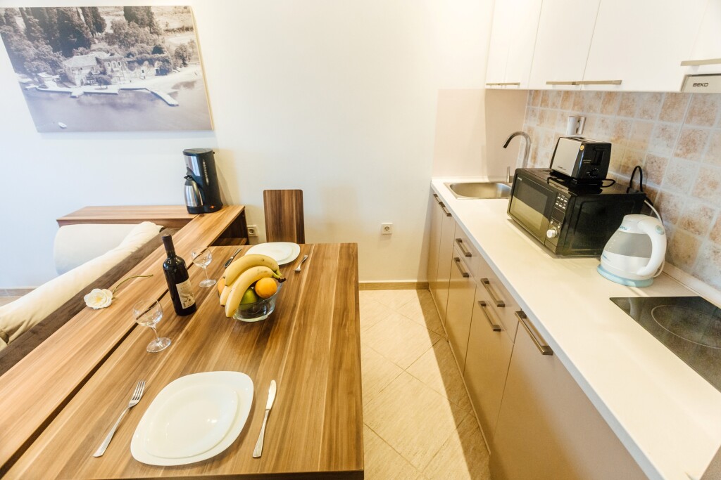 Тиват: INO Apartments