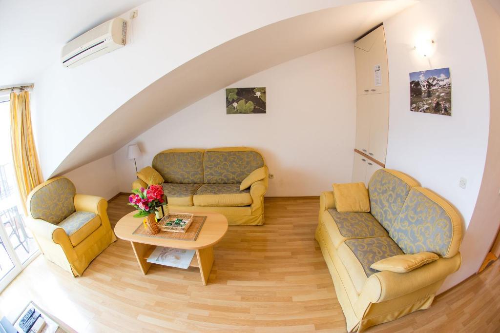 Будва: Apartments Luka