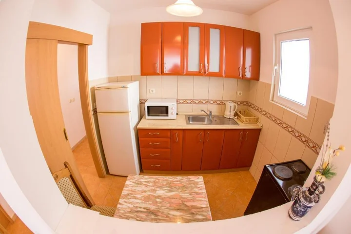 Будва: Apartments Luka
