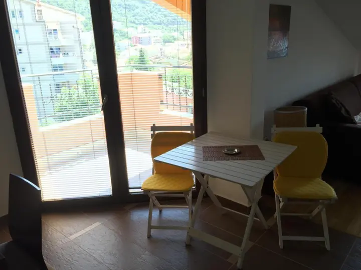Петровац: Apartments Ivan