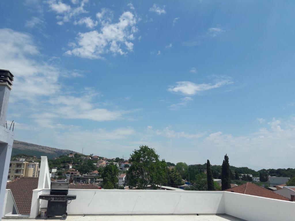 Ульцинь: Vukli Apartments