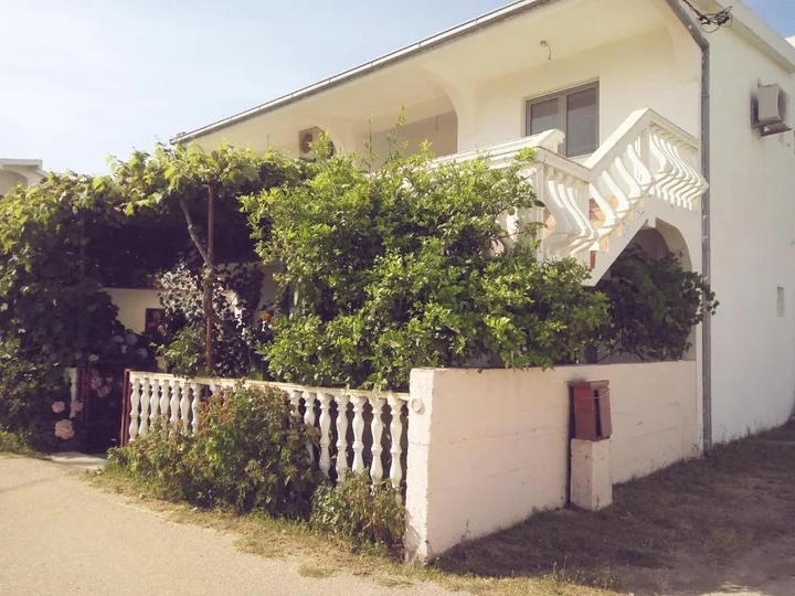 Ульцинь: Kastrati Apartments