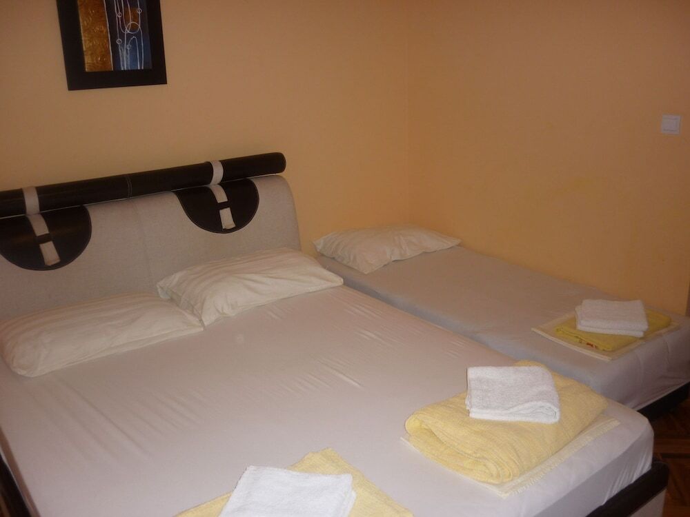 Херцег-Нови: Apartments Vila Kamelija
