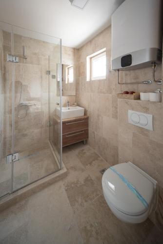 Бар: Vila Monegro