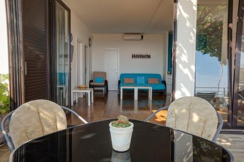 Петровац: Apartments Minja Nerin