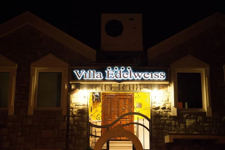Свети-Стефан: Villa Edelweiss