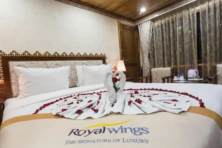 Халонг: Royal Wings Cruise