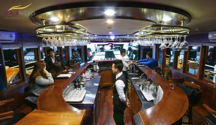 Халонг: Royal Wings Cruise