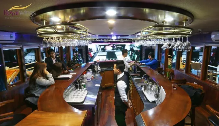 Халонг: Royal Wings Cruise