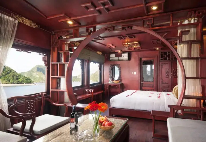 Халонг: Halong Royal Palace Cruise