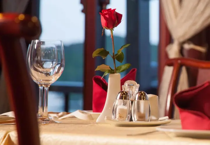 Халонг: Halong Royal Palace Cruise