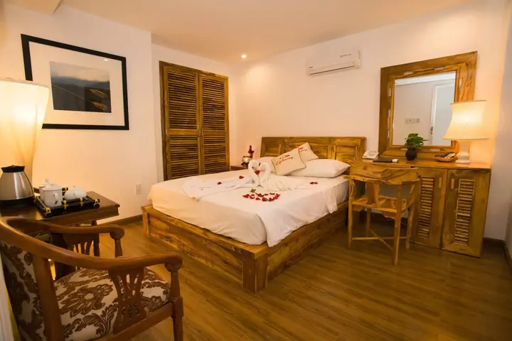 Нячанг: Rex Hotel and Apartment