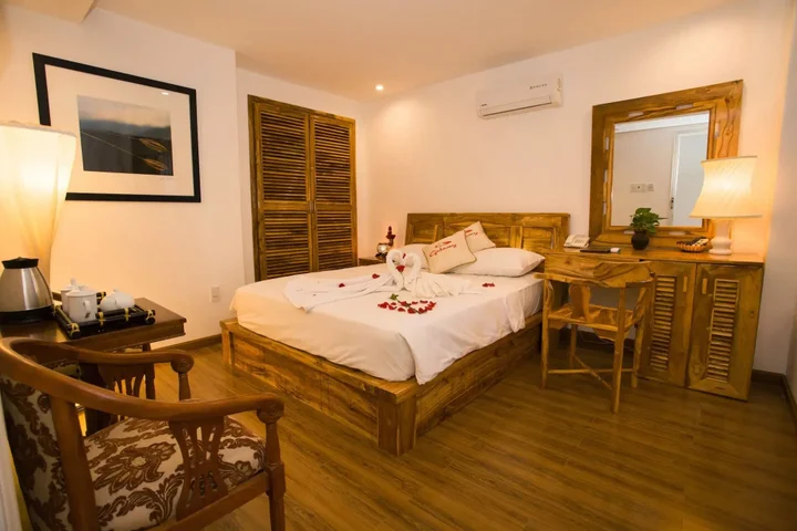 Нячанг: Rex Hotel and Apartment