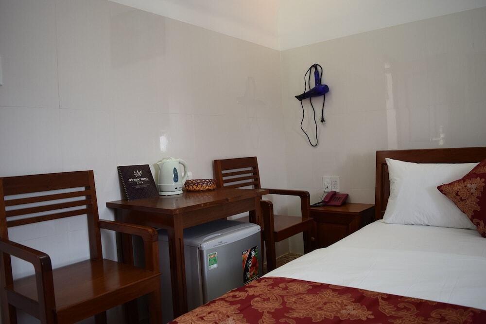 Буонматхуот: My Ngoc Hotel