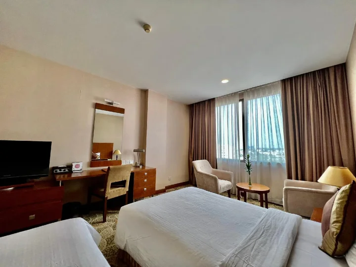 Биен-Хоа: Aurora Hotel Plaza