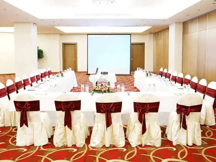 Биен-Хоа: Aurora Hotel Plaza