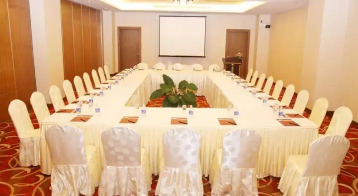 Биен-Хоа: Aurora Hotel Plaza