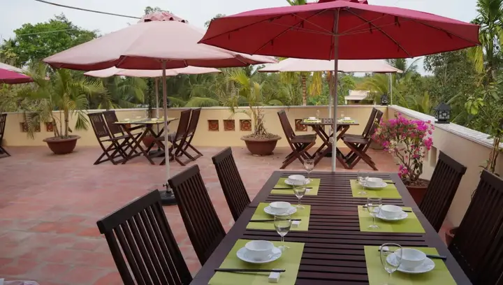 carousel image 3