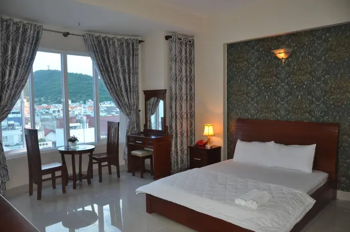 Вунгтау: Queen Garden Hotel
