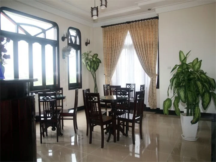 Хюэ: Thai Y Hotel