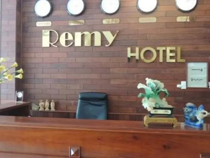 Хюэ: Remy Hotel