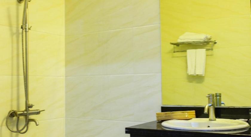 Халонг: Royal Hotel Halong - Hon Gai
