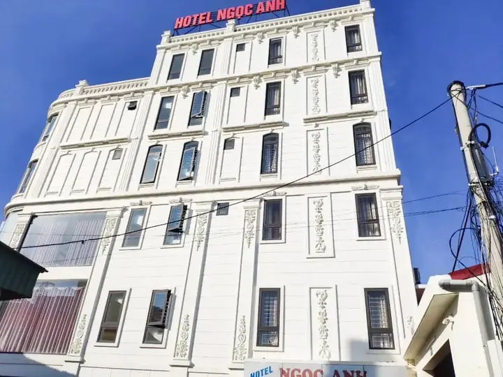 Ван Дон: Ngoc Anh Hotel