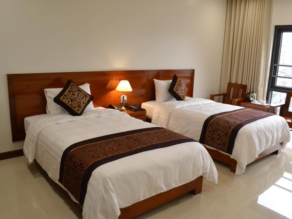 Халонг: Thuy Nga Hotel Halong