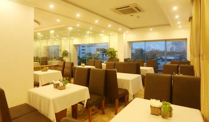 Дананг: Royal Family Hotel Da Nang
