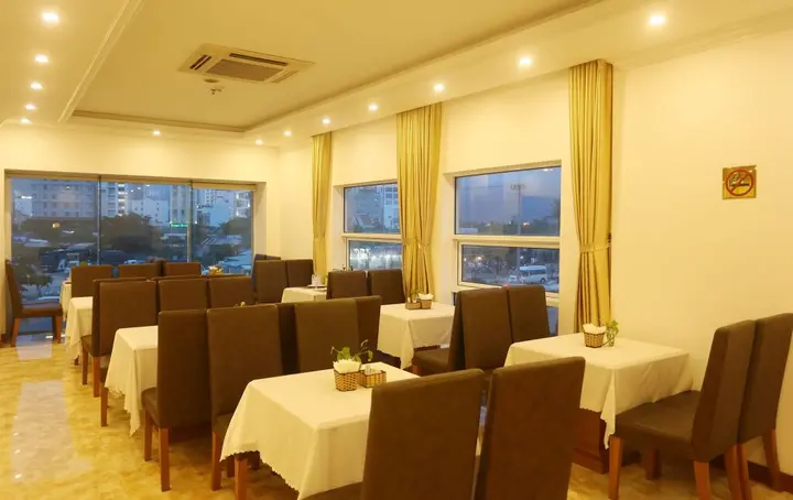 Дананг: Royal Family Hotel Da Nang