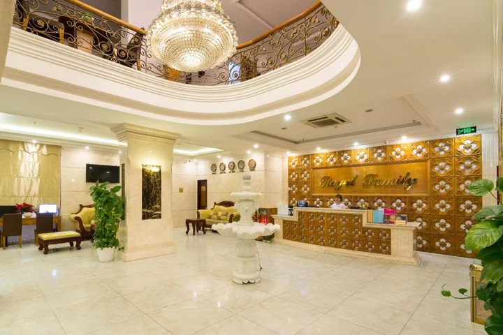 Дананг: Royal Family Hotel Da Nang