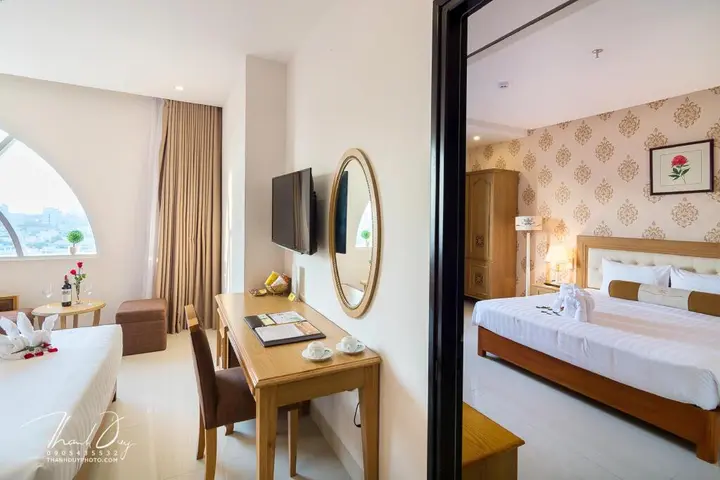 Дананг: Royal Family Hotel Da Nang