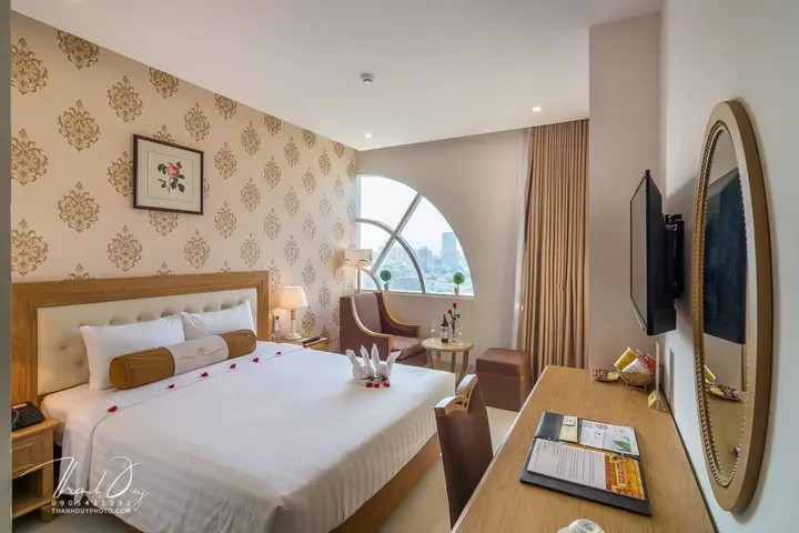 Дананг: Royal Family Hotel Da Nang