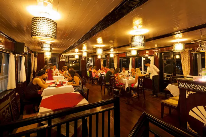 Халонг: Aclass Legend Cruise Halong Bay