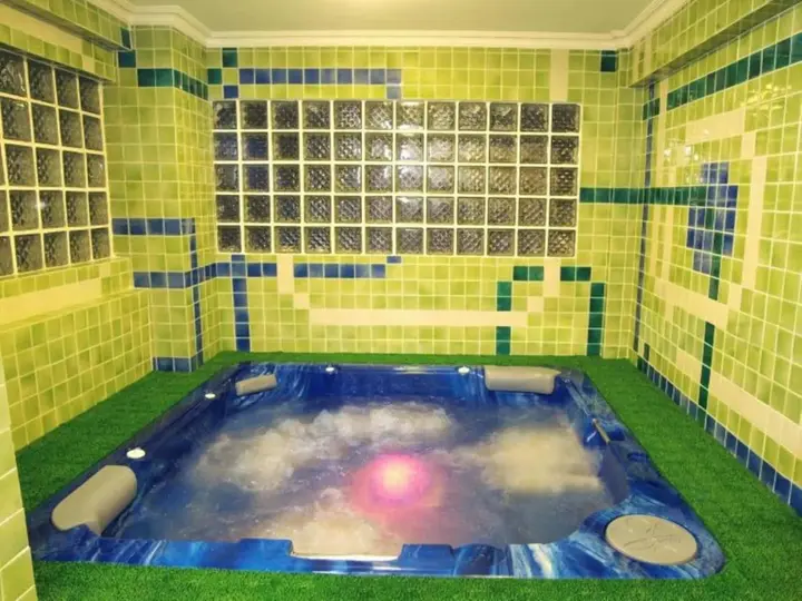 Хошимин: Golden Globe Apartment